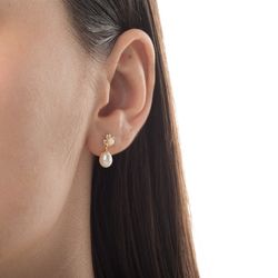 Brinco-em-Ouro-18k-Flor-Zirconia-com-Perola-30mm-br23613-JOIASGOLD