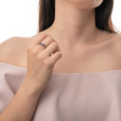 Anel-de-Ouro-Branco-18k-Meia-Alianca-com-Safira-an35247-Joiasgold
