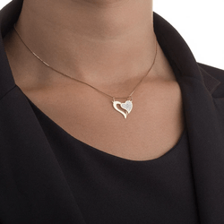 pingente-ouro-dezoito-kilates-coracao-vazado-diamantes-modelo-joiasgold