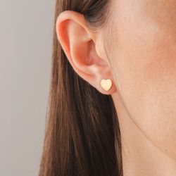 brinco-ouro-dezoito-kilates-coracao-liso-modelo-joiasgold