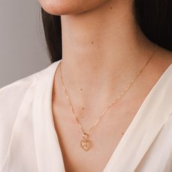 pingente-ouro-dezoito-kilates-coracao-fios-vazados-zirconia-modelo-joiasgold