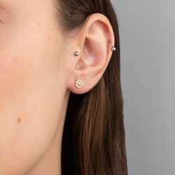 brinco-ouro-dezoito-kilates-flor-zirconias-modelo-joiasgold