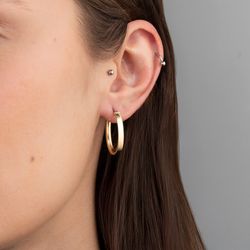 brinco-ouro-bicolor-dezoito-kilates-argola-fio-triangular-modelo-joiasgold