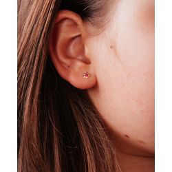 brinco-ouro-dezoito-kilates-flor-zirconias-vermelhas-2mm-modelo-joiasgold