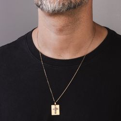 pingente-ouro-dezoito-kilates-placa-retangular-cruz-trabalhada-modelo-joiasgold