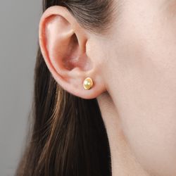 brinco-ouro-dezoito-kilates-rococo-perola-5mm-modelo-joiasgold
