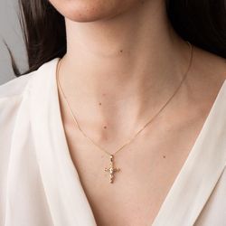 pingente-ouro-dezoito-kilates-crucifixo-modelo-joiasgold