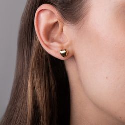 brinco-ouro-dezoito-kilates-coracao-liso-modelo-joiasgold