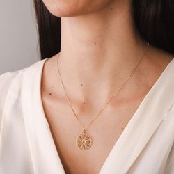 pingente-ouro-dezoito-kilates-mandala-vazada-rubis-diamantes-modelo-joiasgold