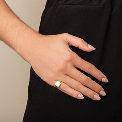 estojo-brinco-ouro-dezoito-quilates-dedinho-quadrado-modelo-joiasgold