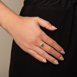 anel-ouro-dezoito-kilates-quadrado-esmeralda-modelo-joiasgold